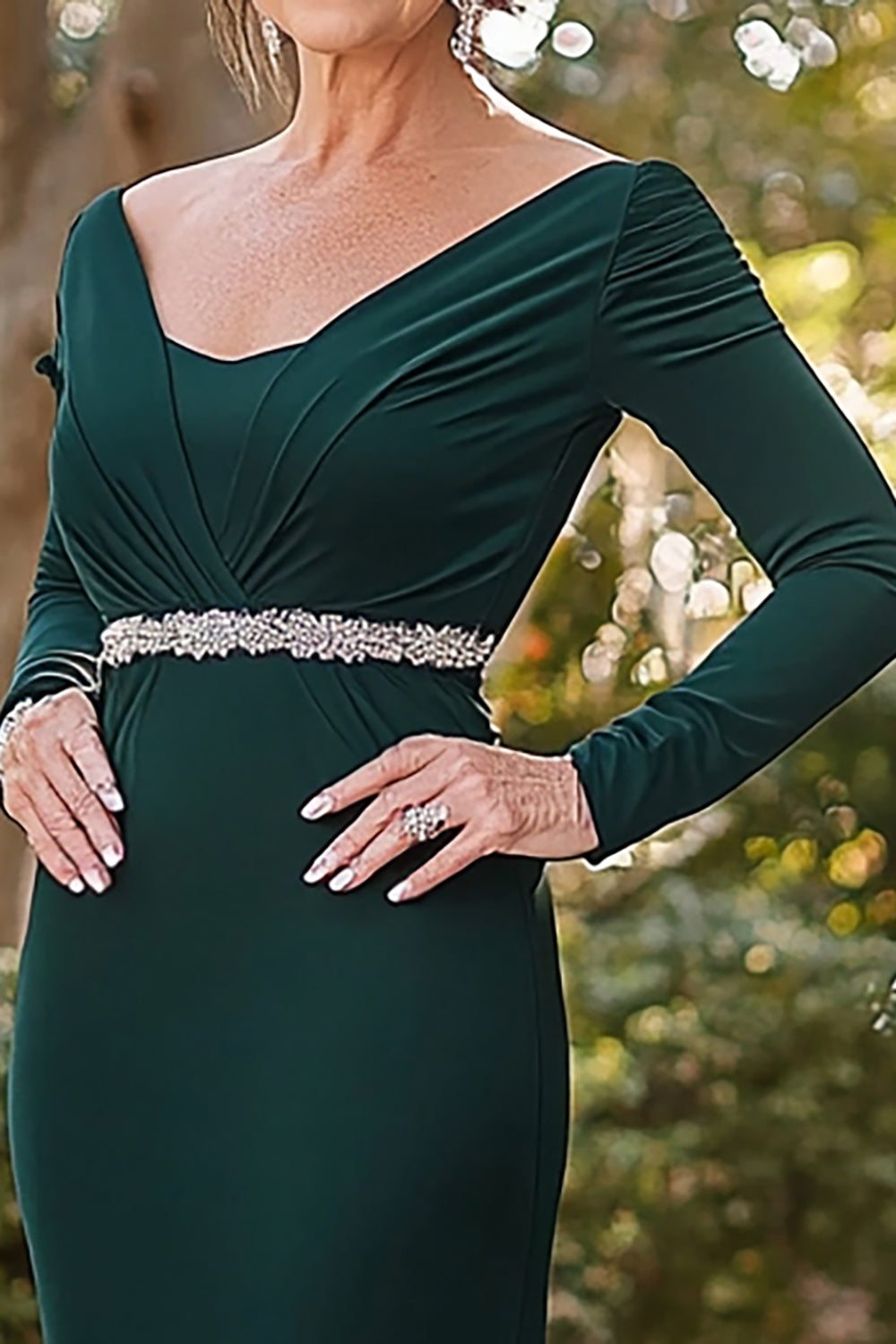 Satin Sheath Dark Green V Neck Mother of the Bride Dress with Beading