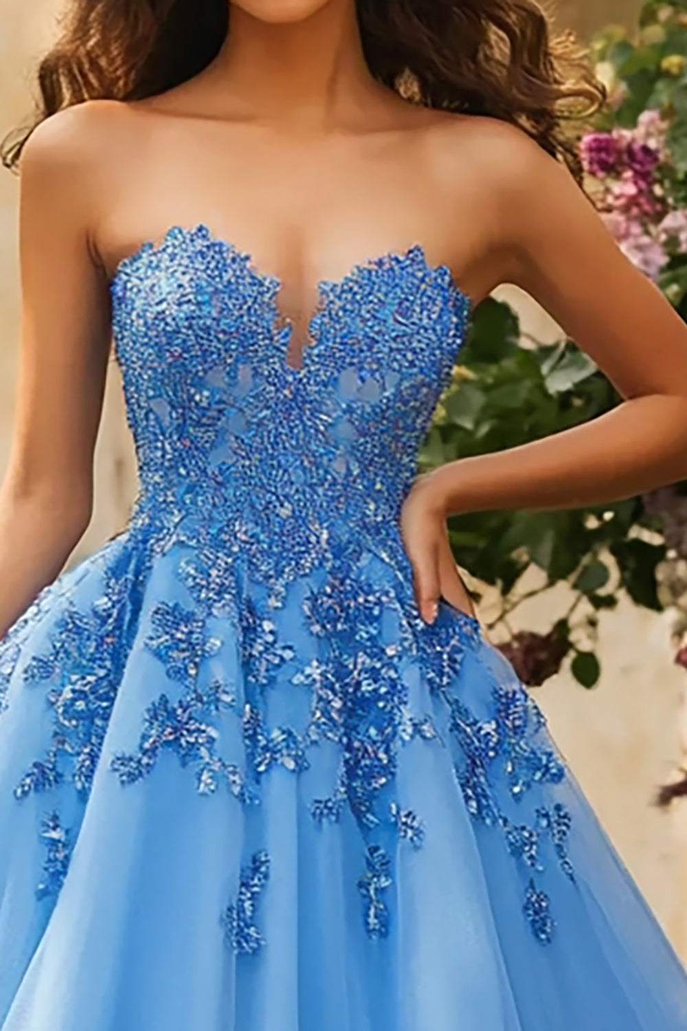Blue Tulle Sweetheart Ball Gown Maxi Prom Dress with Appliques