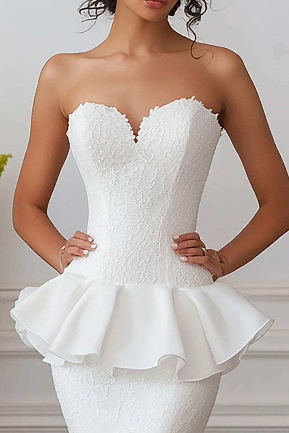 White Long Mermaid Sweetheart Engagement Dress with Ruffles