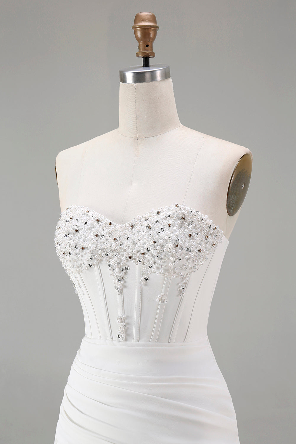 Sparkly White Tight Sweetheart Short Cocktail Dress with Beading