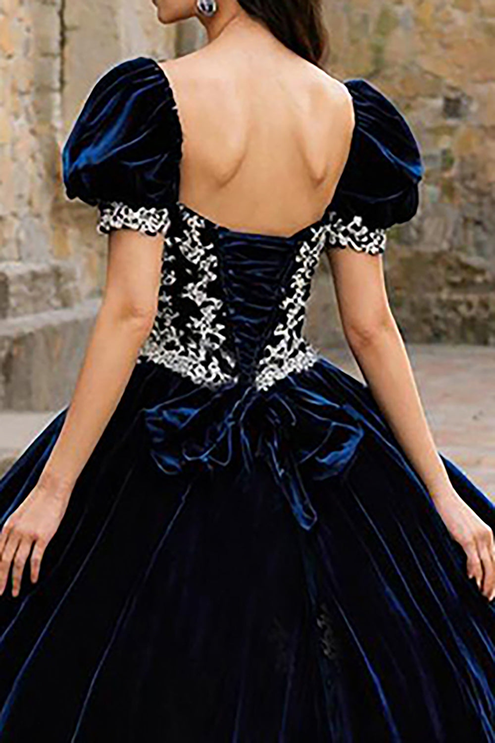 Princess Navy Sweetheart Velvet Puff Sleeves Quinceanera Dress with Appliques