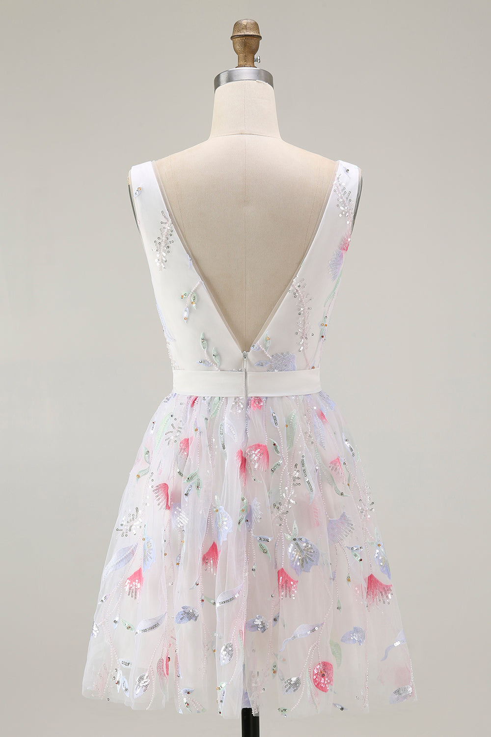 Sparkly White A Line V-Neck Short Cocktail Dress with Sequins