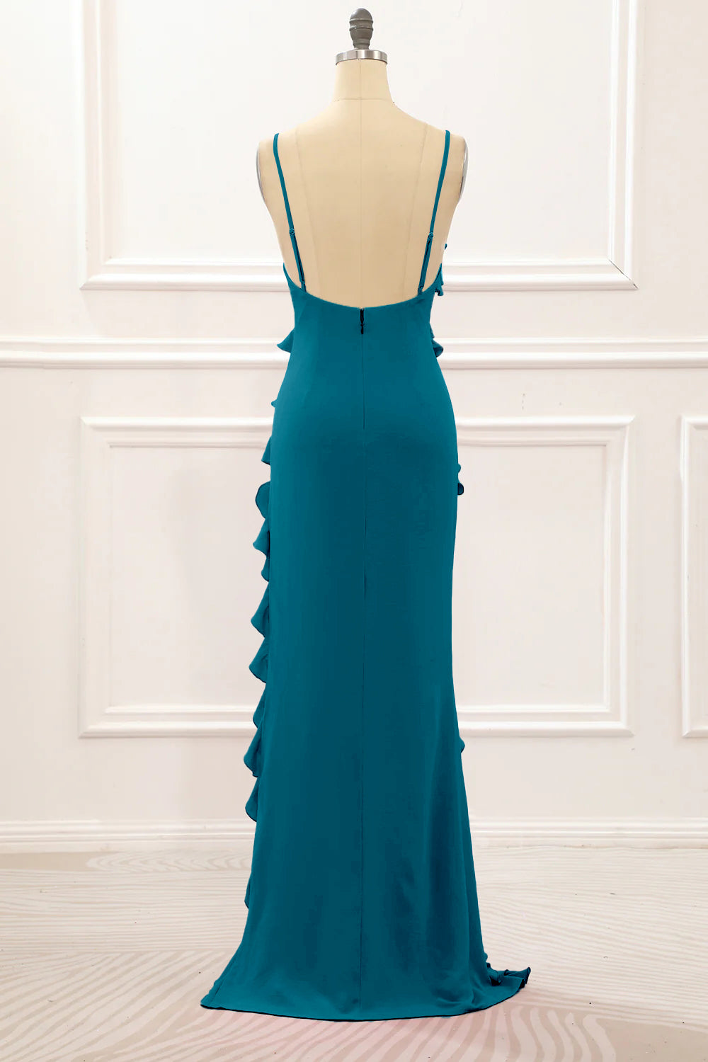 Lilac Sheath Spaghetti Straps Long Bridesmaid Dress with Ruffles