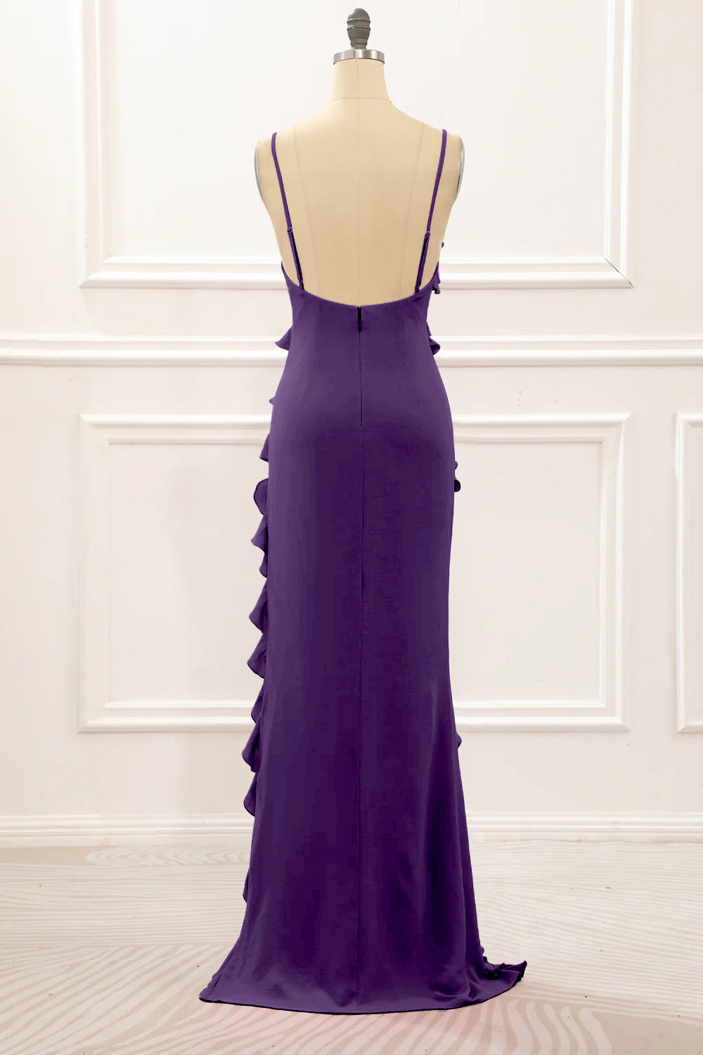 Lilac Sheath Spaghetti Straps Long Bridesmaid Dress with Ruffles