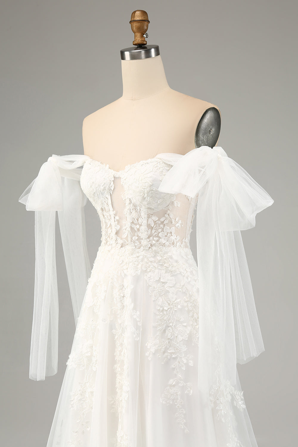 Princess Embroidery Lace Up Wedding Dress with Convertible Sleeves