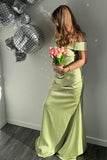 Gorgeous Green Off the Shoulder Sheath Ruched Maxi Formal Dress
