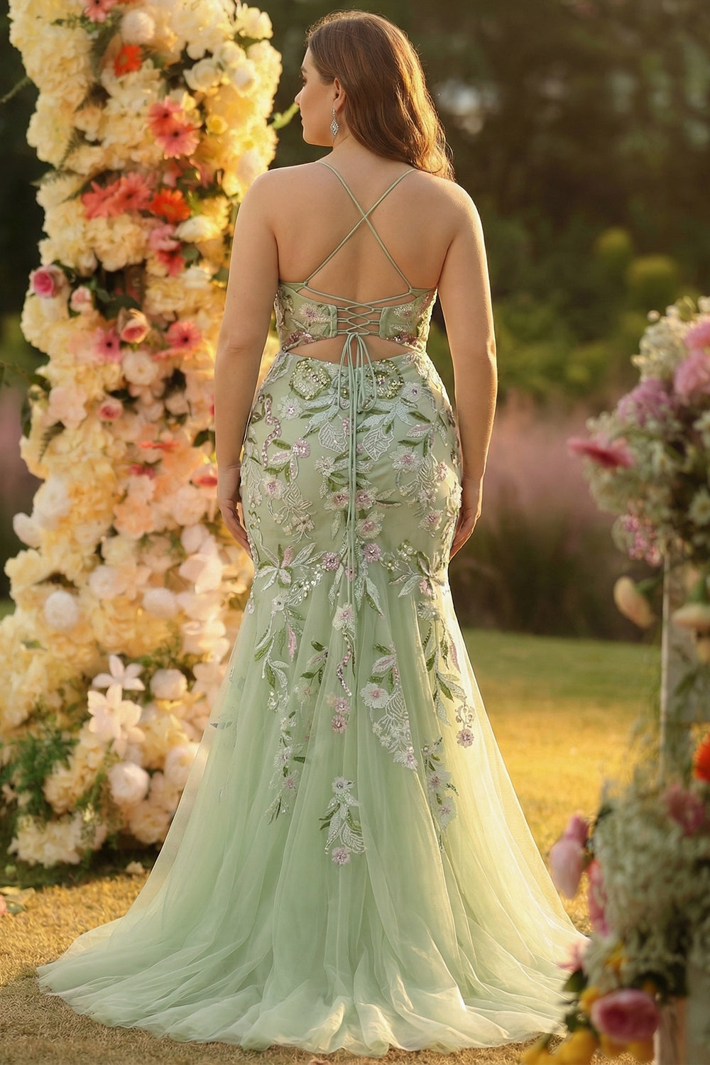 Leely Women Green Mermaid Sequined Floral Plus Size Tulle Prom Dress with Slit Spaghetti Straps Formal Dress with Lace Up Back leelyuk Leely Women Green Mermaid Sequined Floral Plus Size Tulle Prom Dress with Slit Spaghetti Straps Formal Dress with Lace Up Back leelyuk