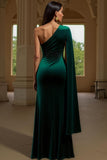 Sheath Velvet Dark Green One Shoulder Long Holiday Party Dress with Slit