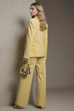 Yellow Pleated Notched Lapel 2 Piece Business Suits with Pockets