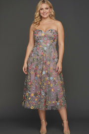 Plus Size Floral Mauve A Line Sweetheart Midi Embroidered Prom Dress
