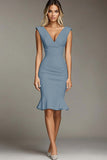 White Sleeveless V-Neck Bodycon Knee-Length Semi Formal Dress