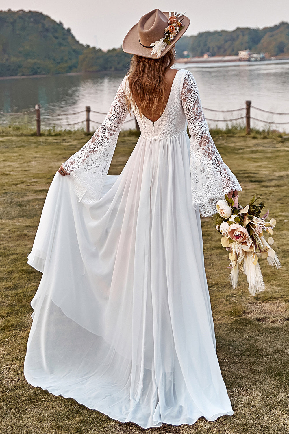 Leely Women Boho Wedding Dress Ivory Lace Chiffon Trumpet Sleeve Beach Bridal Dress – leelyuk